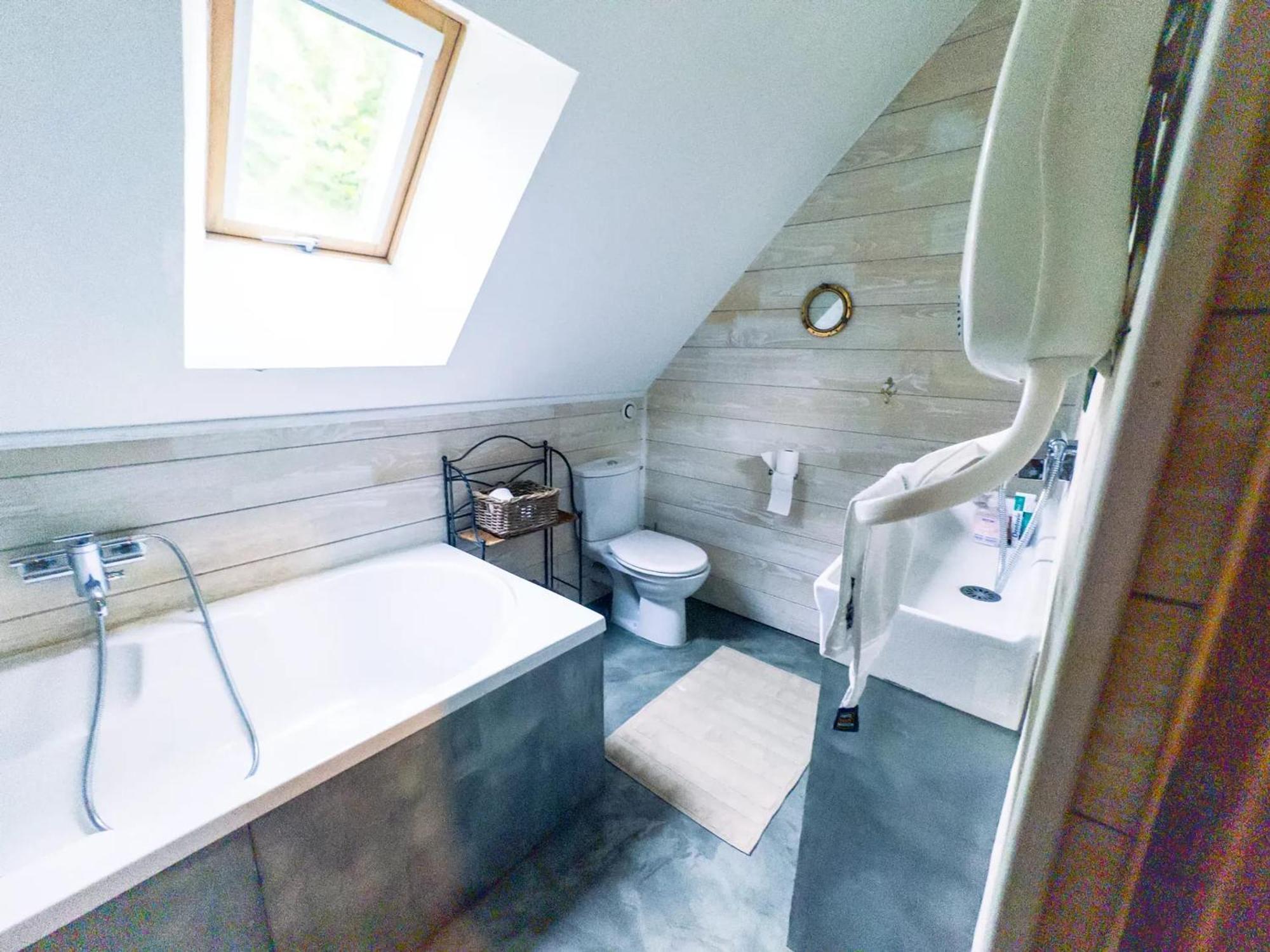 Chalet Chaleureux A Marigny-L'Eglise Avec Vue Sur Lac Et Montagne エクステリア 写真
